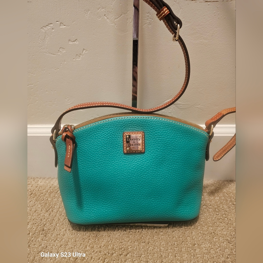 Dooney&Bourke Green Pebbled Leather Crossbody Bag